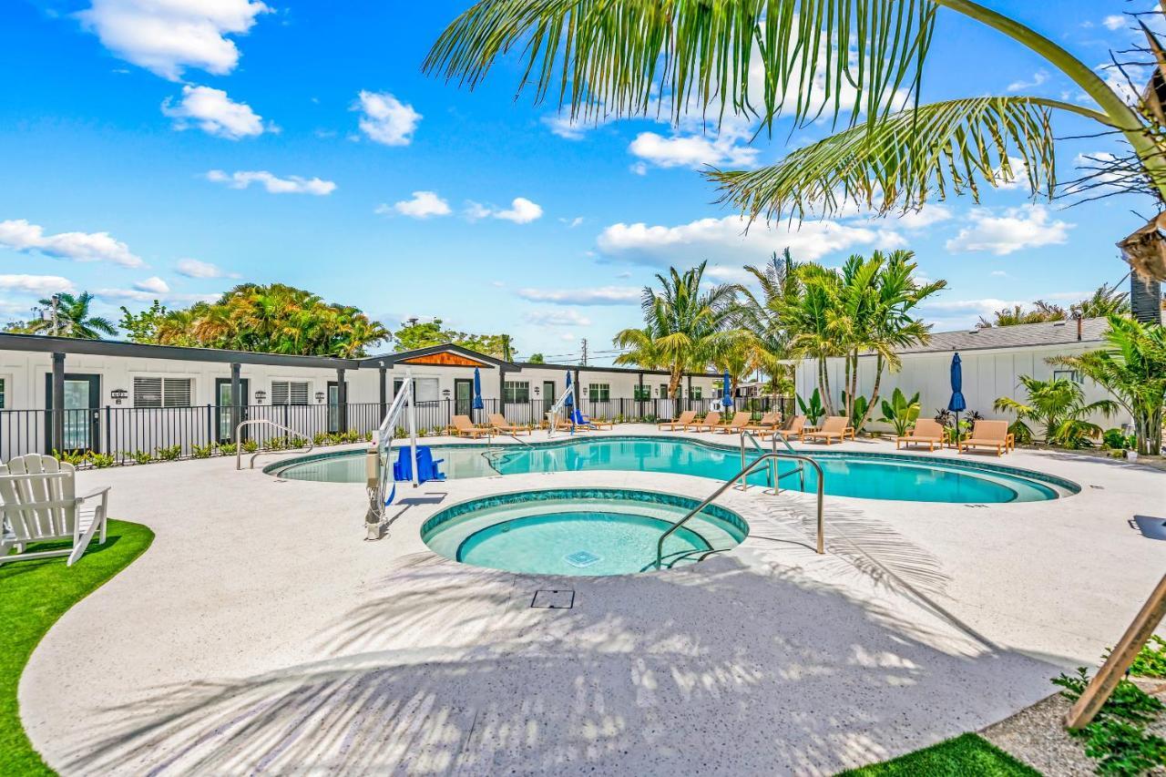 Pelican Post At Anna Maria Island Inn Bradenton Beach Exterior foto