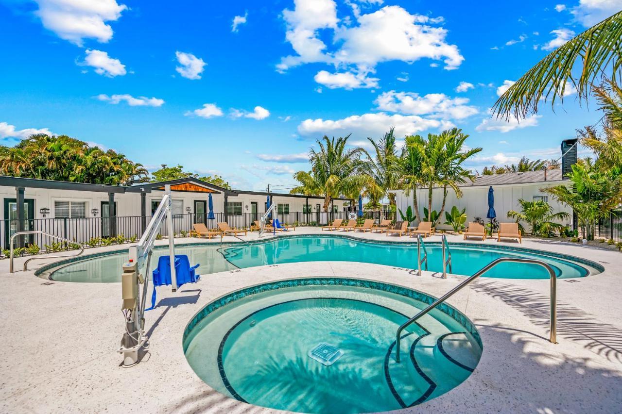 Pelican Post At Anna Maria Island Inn Bradenton Beach Exterior foto